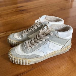Women’s Mid Star sneakers with ice-gray suede inserts and white leather star